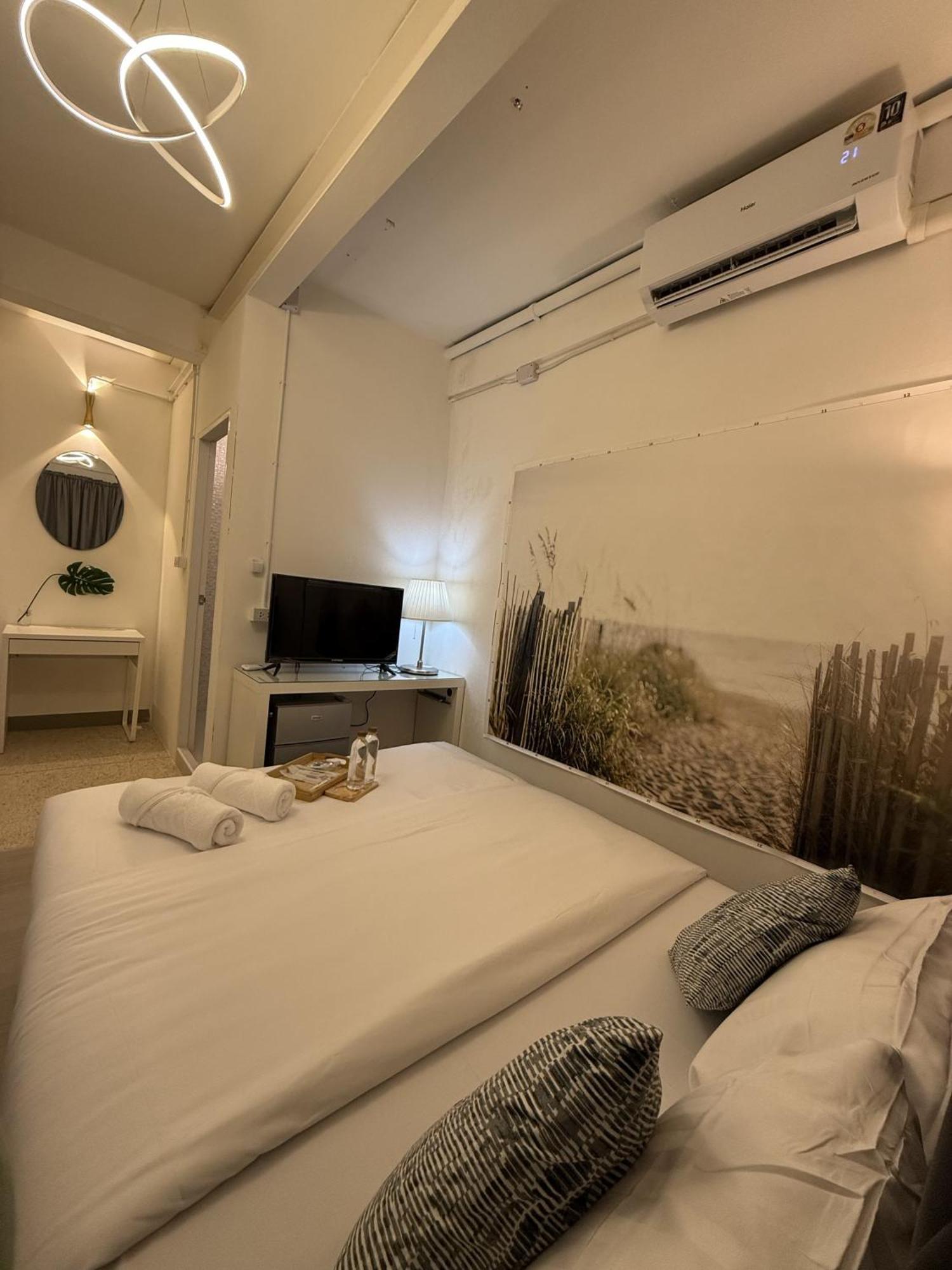 Twenty Two Place Sukhumvit 22 กรุงเทพมหานคร ภายนอก รูปภาพ